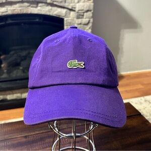 Men’s Vintage Lacoste cap.